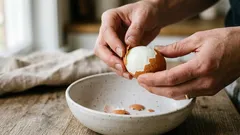 Kuinka keittää munia ilman yhtään halkeamaa: 4–8–10-menetelmä